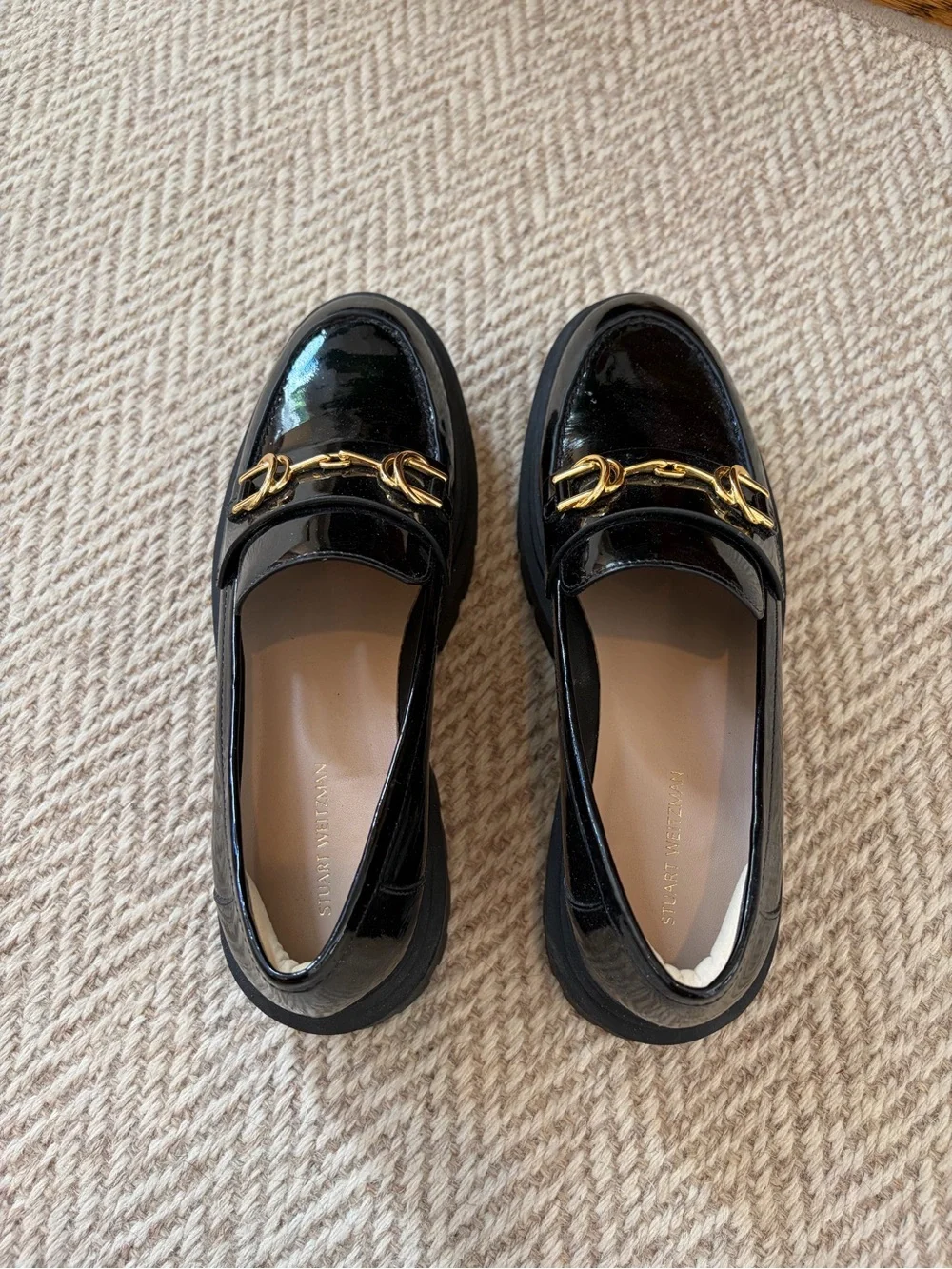 Stuart Weitzman Black Patent Loafer with Gold Chain | Size 39.5